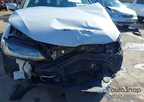 2017 Volkswagen Jetta 1.4T S z USA, uszkodzony, nr VIN 3VW2B7AJ7HM330470